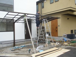 2.カーポート施工中
