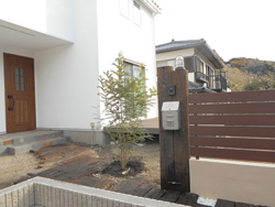 8.門柱